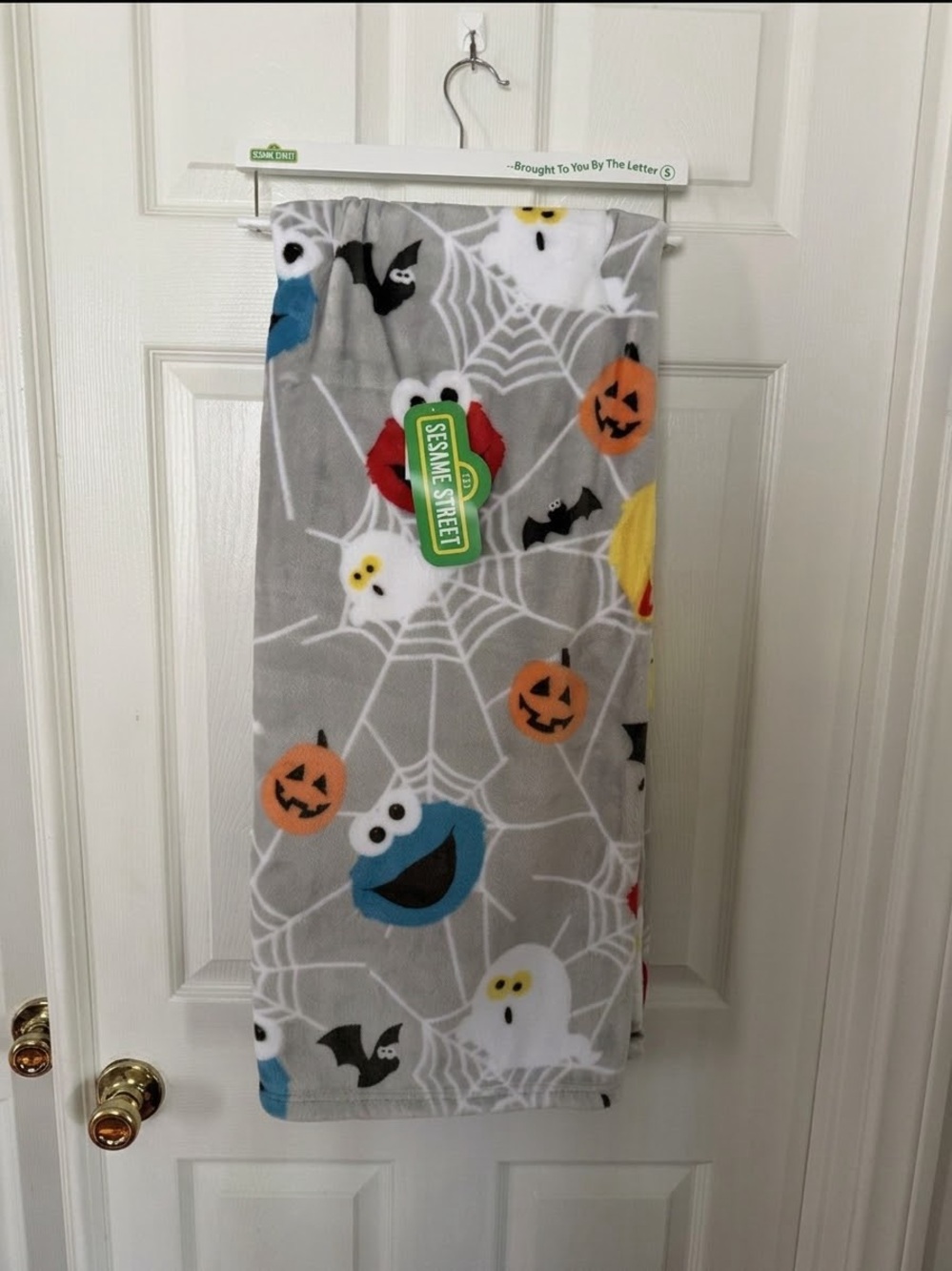 New Sesame Street Halloween blanket 50×60